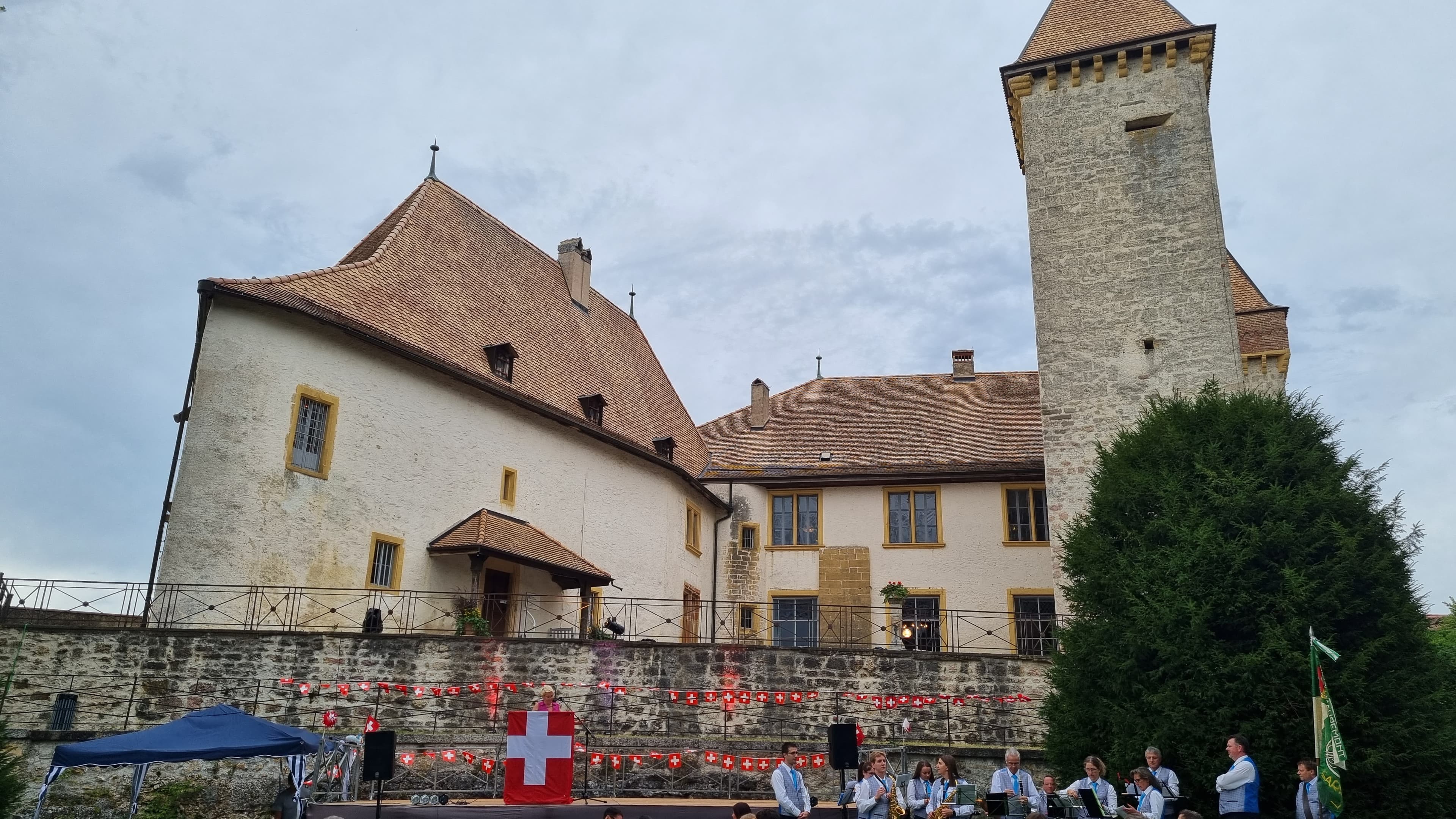 Photo 42